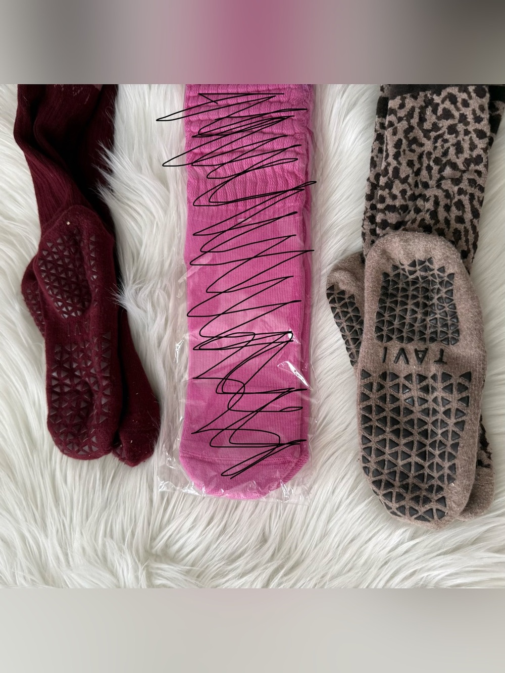 Tavi x Pure Barre Grip Sticky Socks Crew Medium - Picture 5 of 5